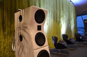 Diamanthochtöner, dunkle Keramik-Chassis - surrounTec High-End